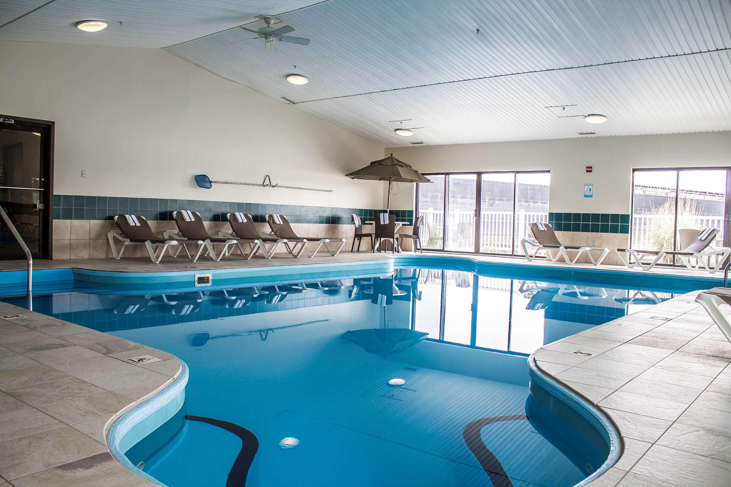 Comfort Inn River'S Edge Huron Exterior foto