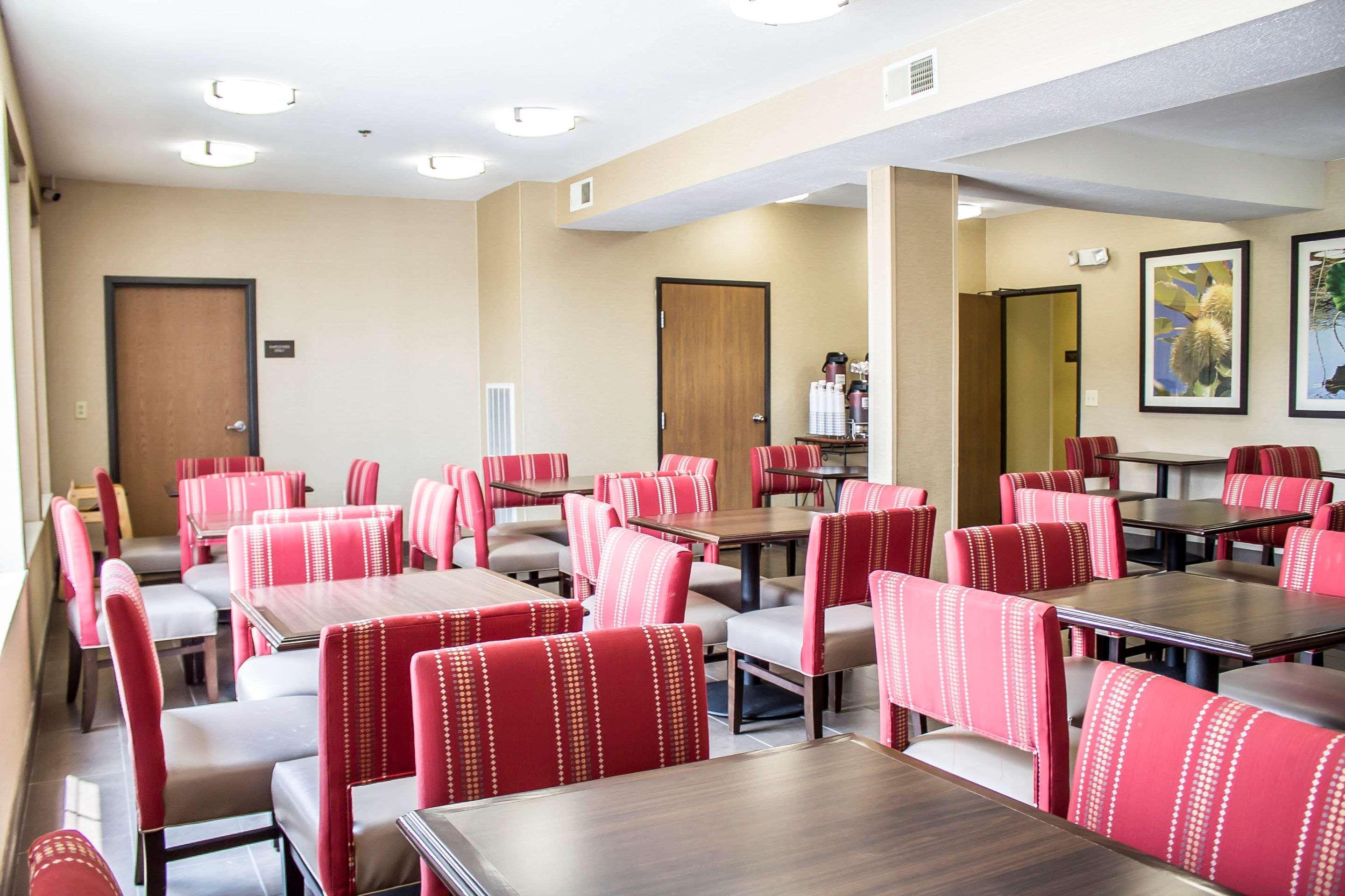 Comfort Inn River'S Edge Huron Exterior foto